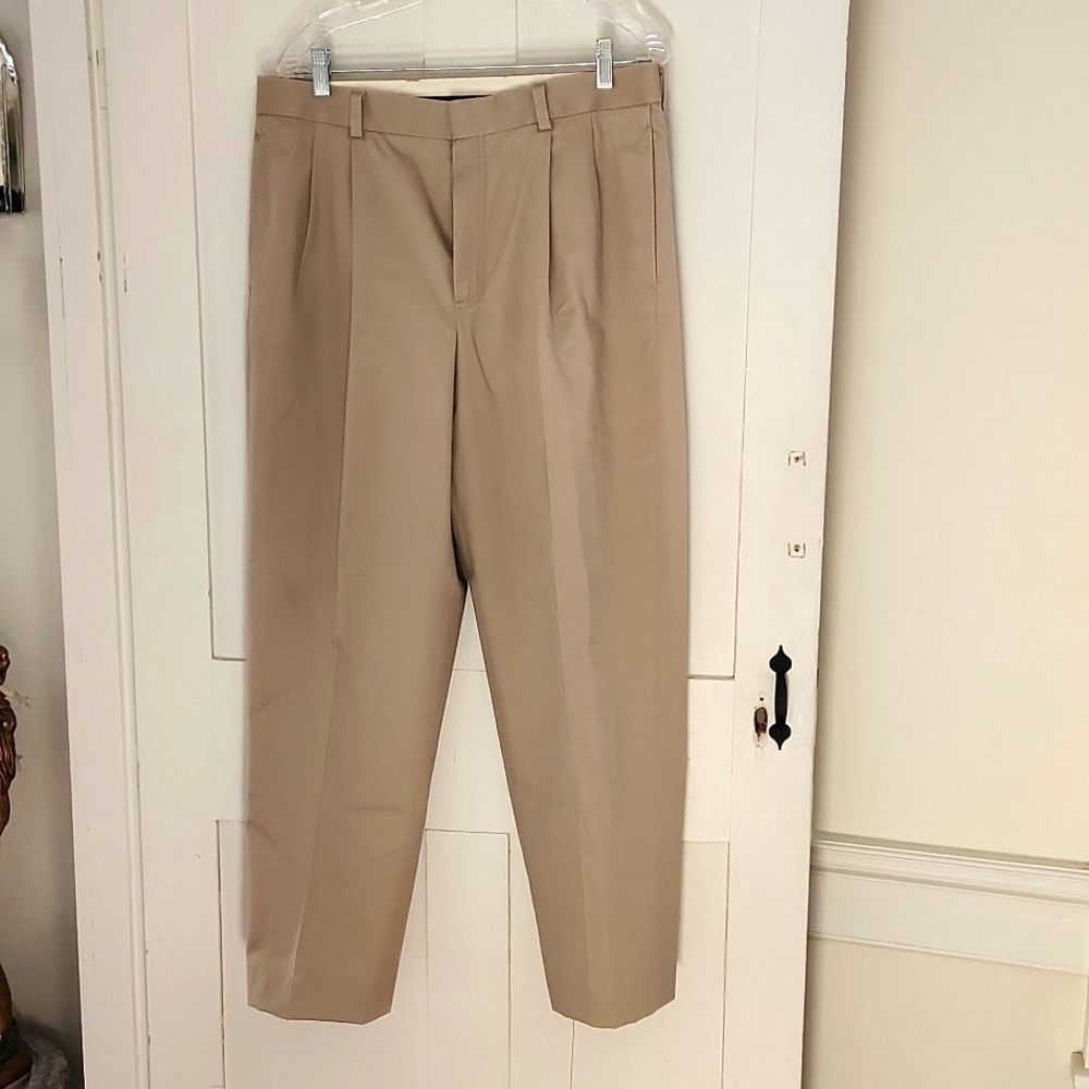 LL Bean Classic fit men's pants 34
